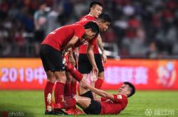 华体会官网-广东深圳佳兆业主场失利，积分榜下滑