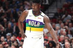 华体会官方入口-火花四射比赛巅峰，鹈鹕逆袭佳绩