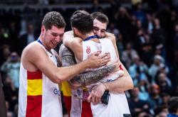 华体会国米赞助商-马拉加联赛以小组积分小胜，着对欧洲杯奖杯