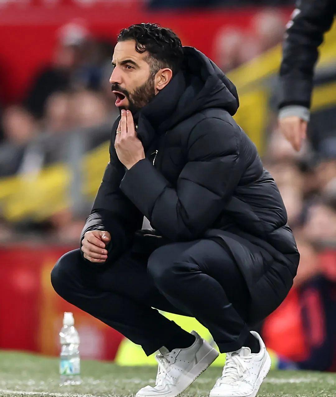 曼联客场战胜亚特兰大，实现惊险逆转