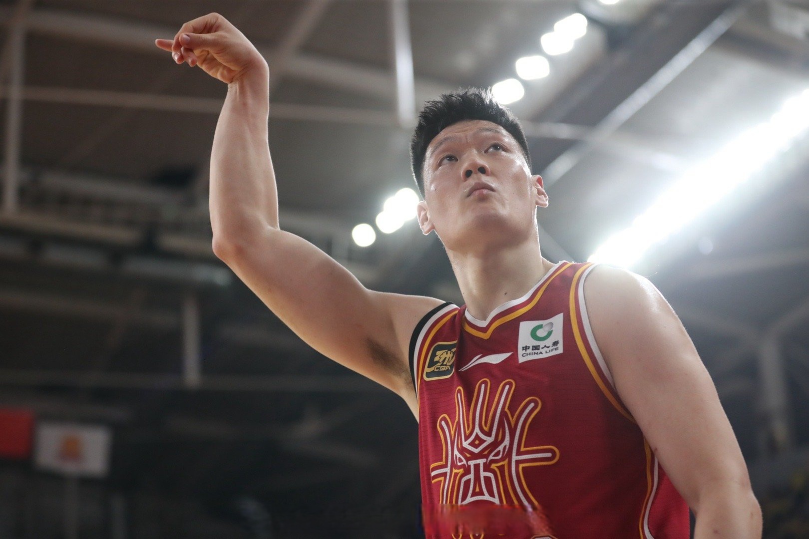 山西汾酒球员展现团队精神,逐渐崛起 山西汾酒球员展现团队精神,逐渐崛起