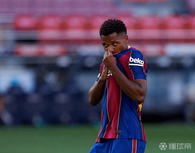 比利时横扫智利，科曼打破历史纪录