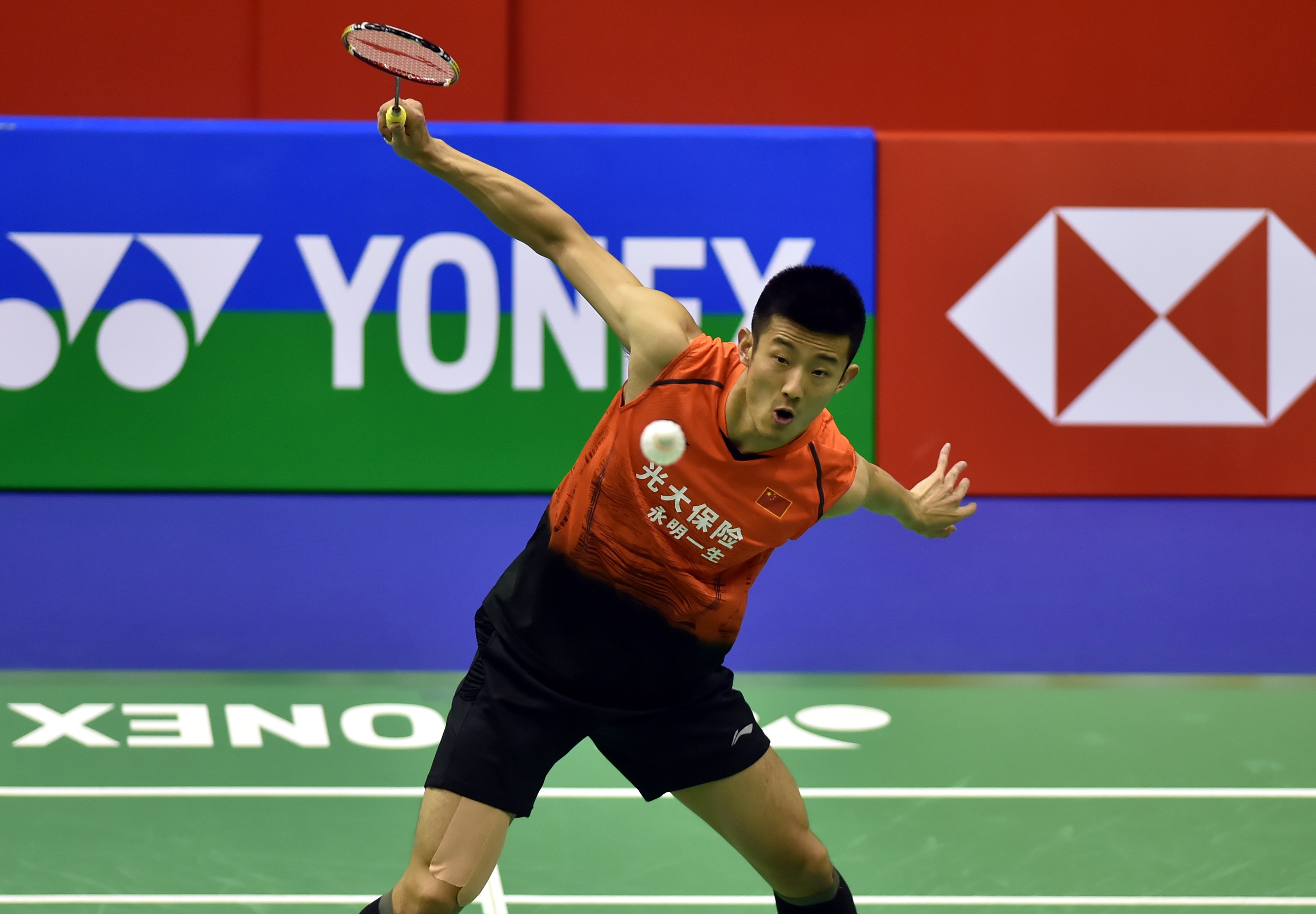 日本羽毛球队完胜法国羽毛球队，谌龙爆发神勇的简单介绍