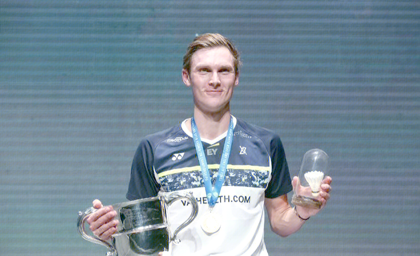 法国羽毛球队强势丹麦羽毛球队，安赛龙制霸全场