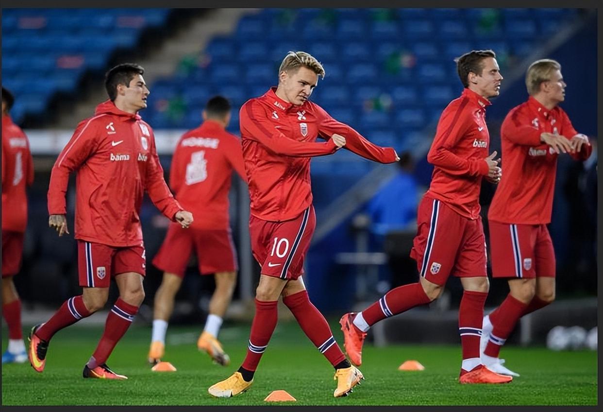 包含挪威女足奋力拼搏挪威足球队拼尽全力争取胜利的词条 包含挪威女足奋力拼搏挪威足球队拼尽全力争取胜利的词条